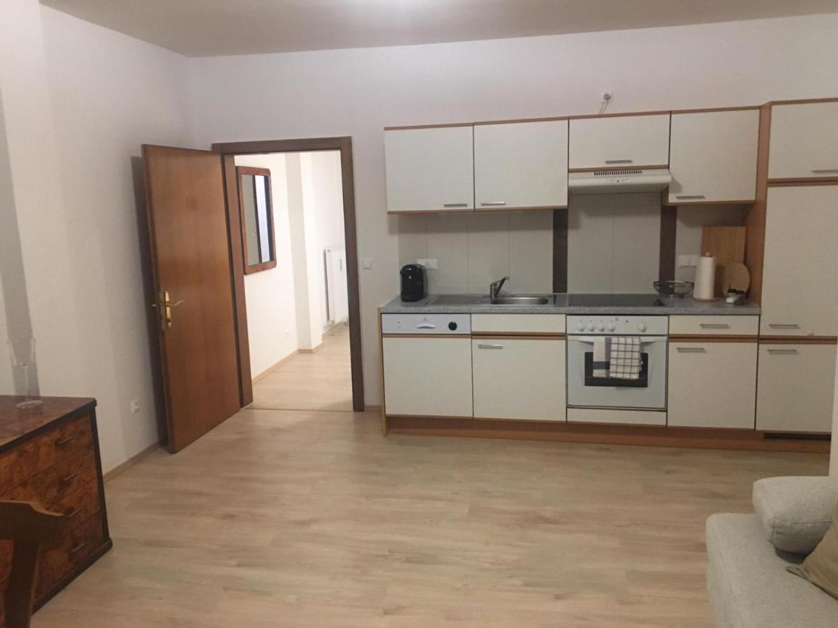 Ferienwohnung neben dem Schloss Porcia Spittal an der Drau Exterior foto